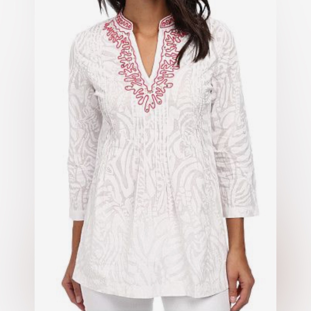 LILLY PULITZER - Sarasota Tunic Top Size Small - Picture 2 of 11